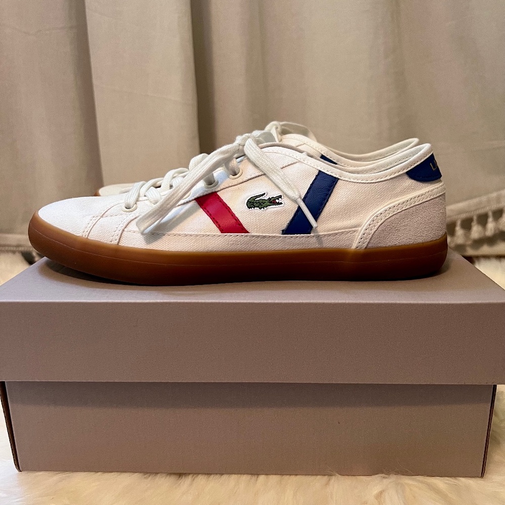 Lacoste Sideline Tennis Shoe Size 7.5